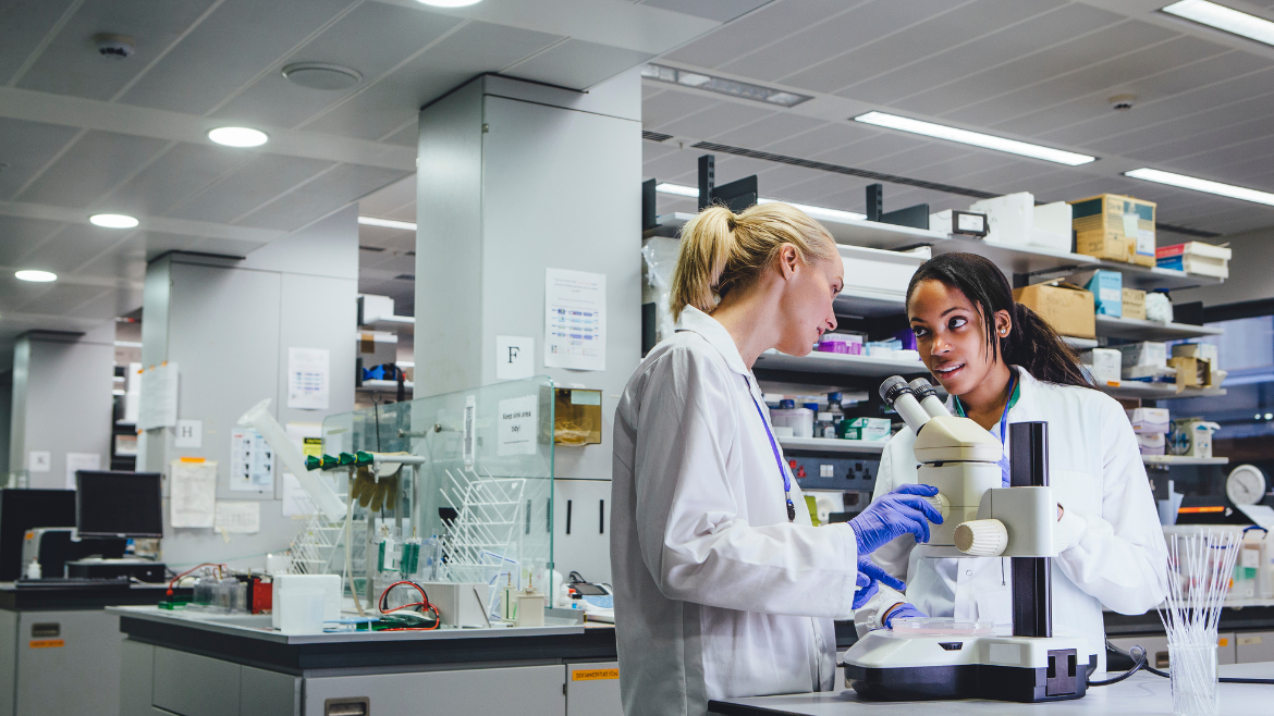 Two female scientist in lab.